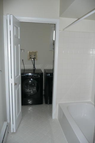 128A Laundry Off Bath
